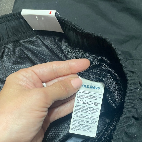 🆕 Mens Old Navy Black Swim Trunks - Size S - Picture 7 of 9